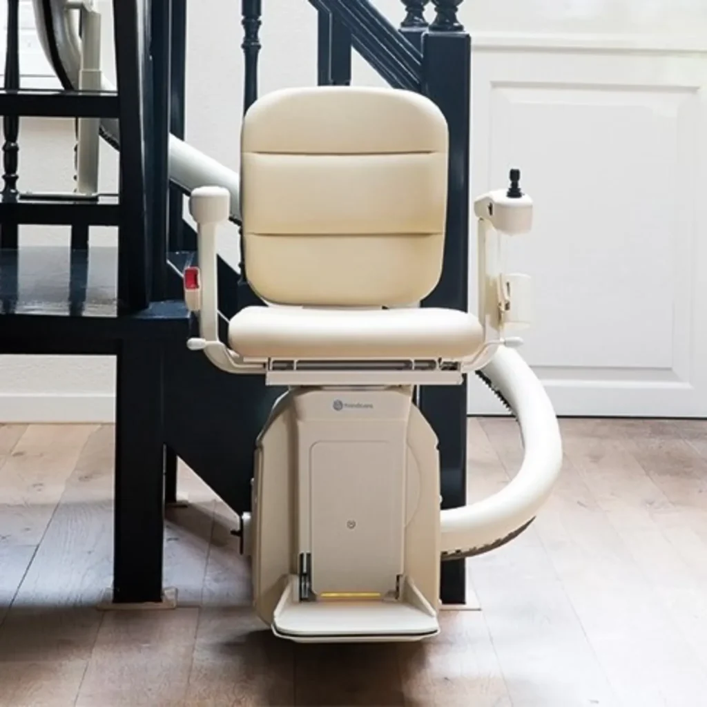 Kurviger Treppenlift für Kiel Kurviger Treppenlift für Kiel